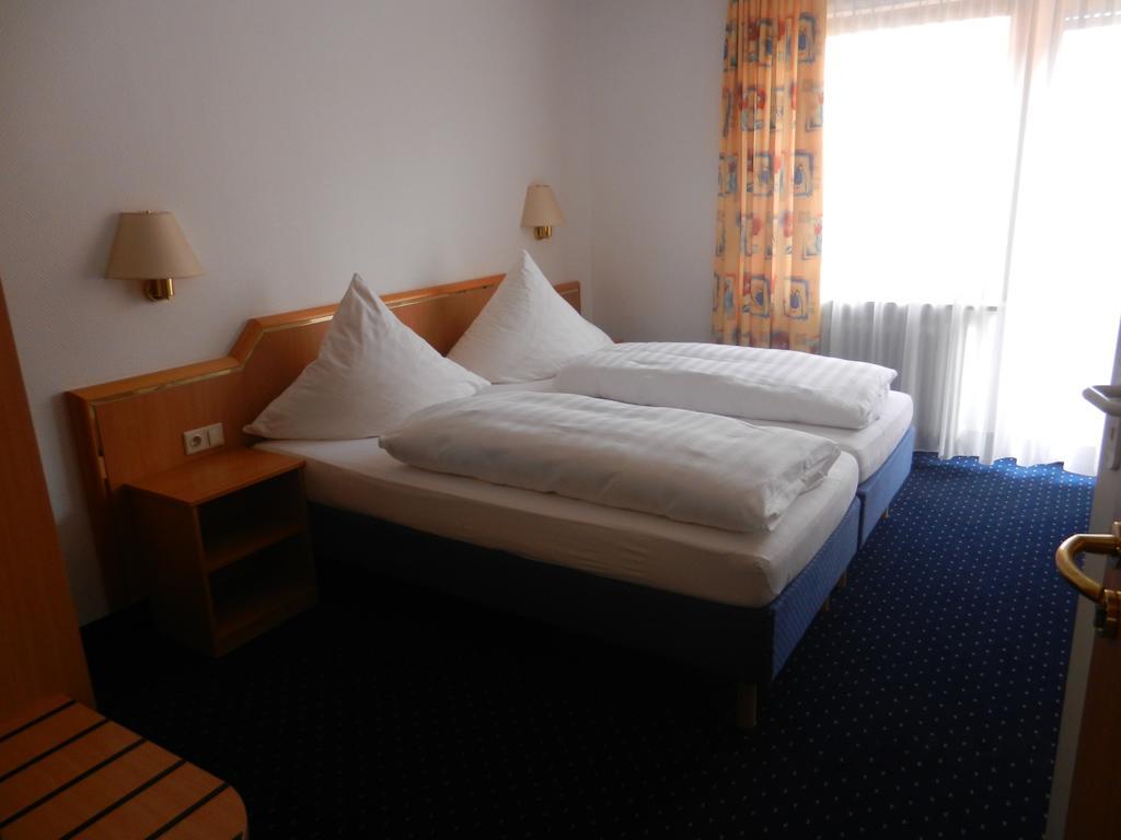Hotel Gasthof Herderich Schlüsselfeld Habitación foto